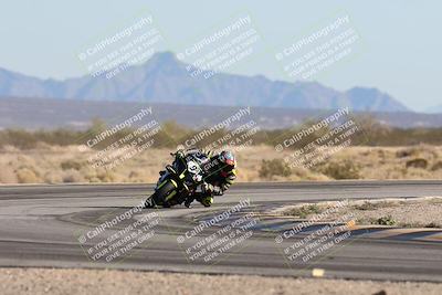 media/Dec-07-2025-CVMA (Sun) [[3e7d2de5dc]]/Race 10-Formula 40 Open/